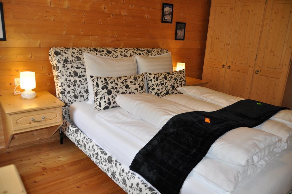 Joergnerhaus Apartman Kals-am Großglockner Szoba fotó